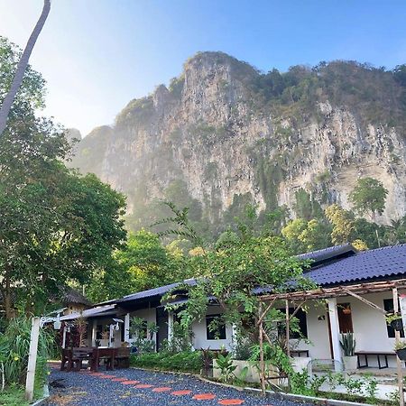 Simple House Ao Nang - B&B Bagian luar foto